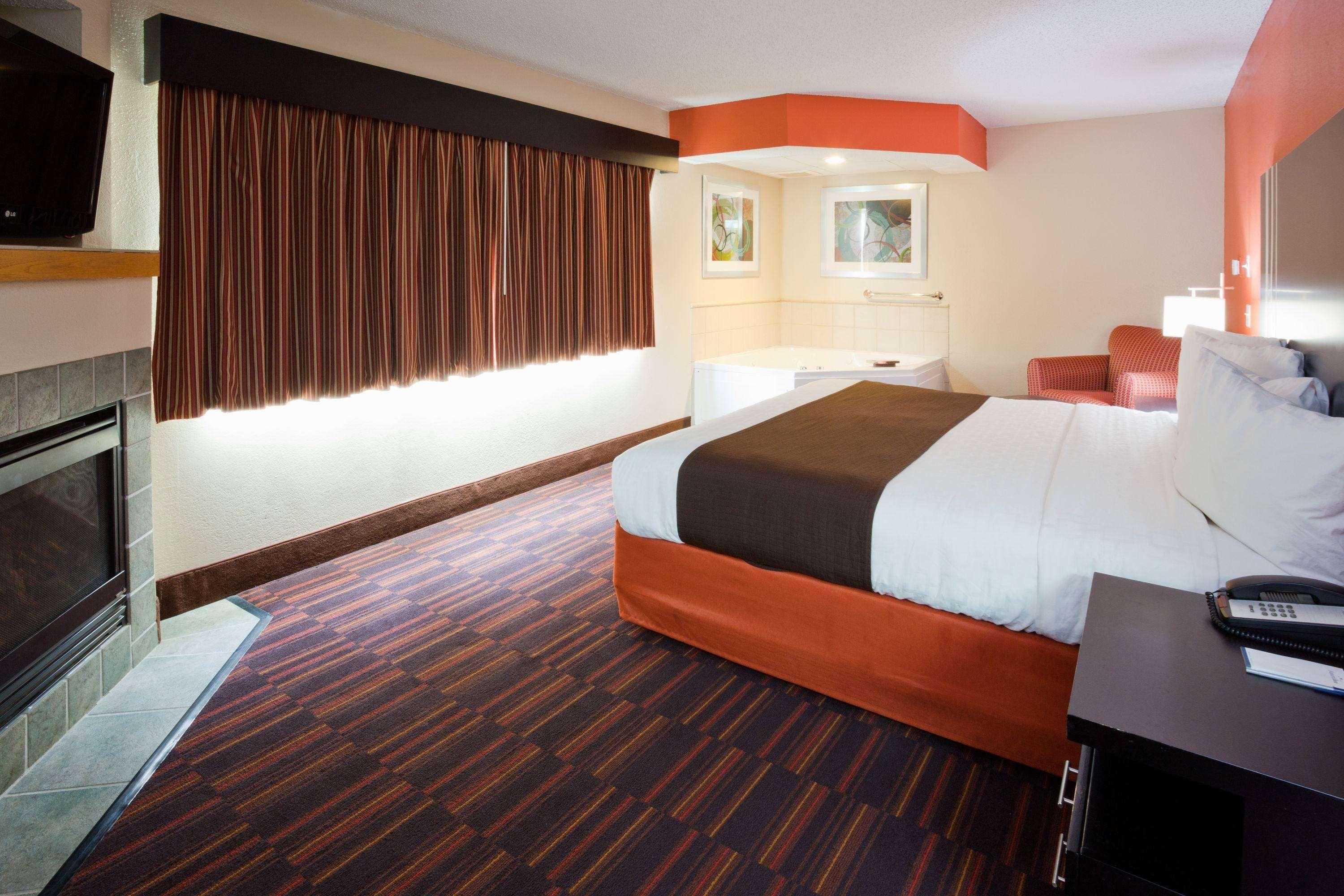 Americinn By Wyndham Shakopee Near Canterbury Park Exterior photo